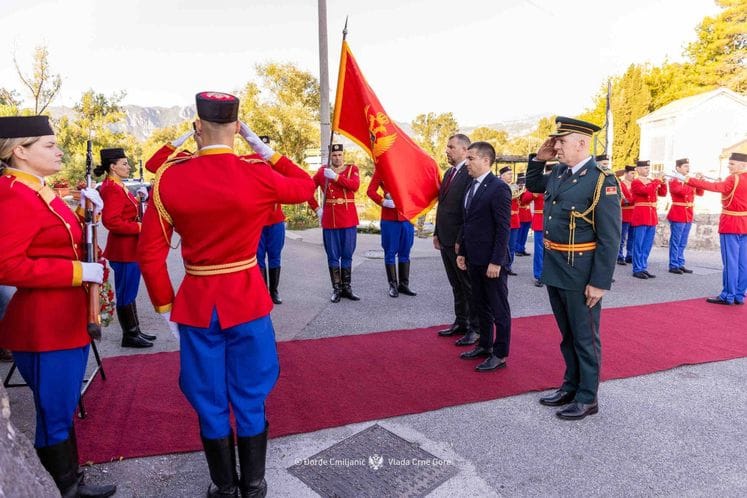 Ministar Krapović i PPV Bečić položili vijenac u Virpazaru, povodom 13. jula-Dana državnosti Crne Gore