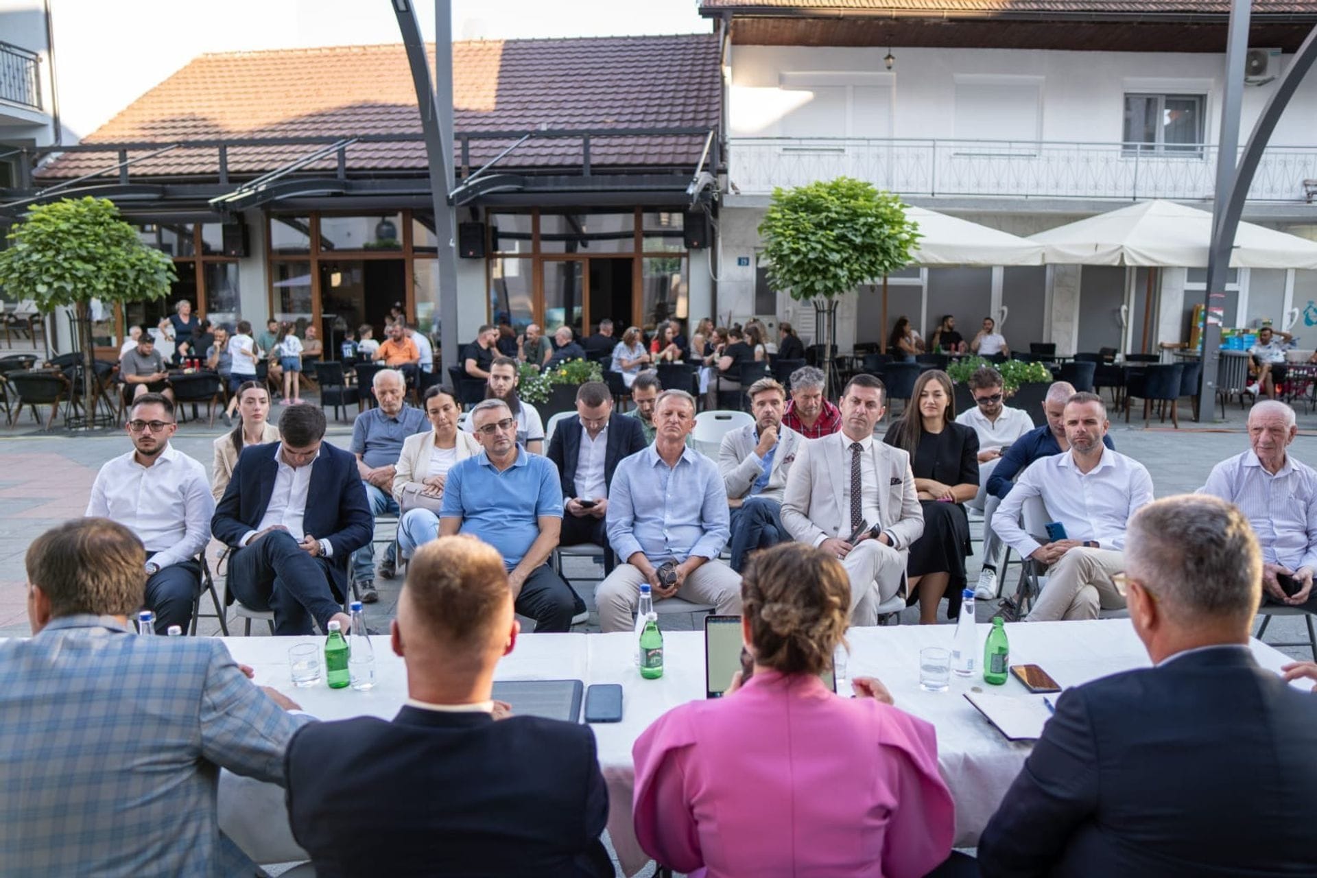 U Gusinju održana panel diskusija „Dijaspora i Crna Gora – otvoreni dijalog“