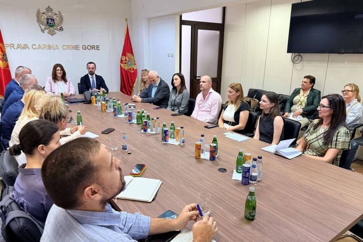 UNODC donirao rendgenski skener Upravi carina Crne Gore