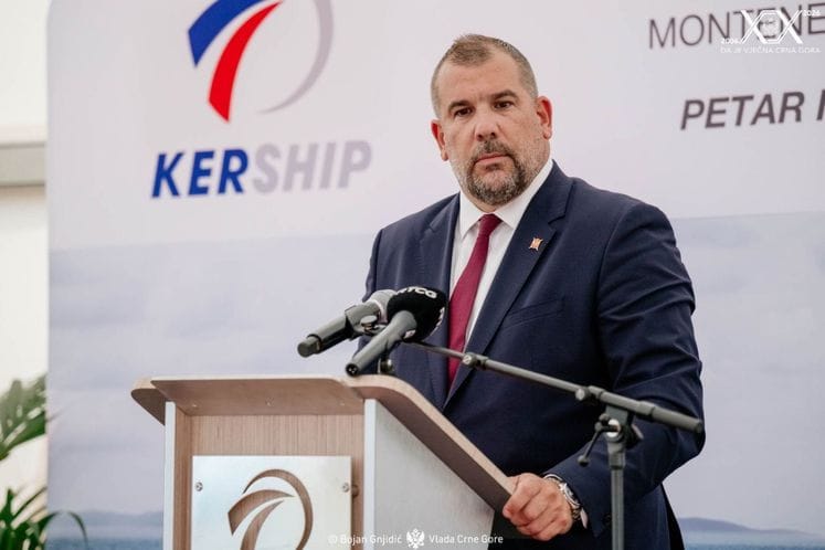 Krapović: Vazduhoplovci i helikopterski spasioci VCG izveli jednu od najzahtjevnijih i najkompleksnijih operacija spašavanja na moru