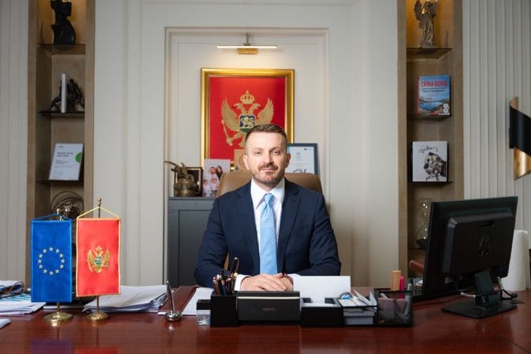 министар Марасх Дукај сајт