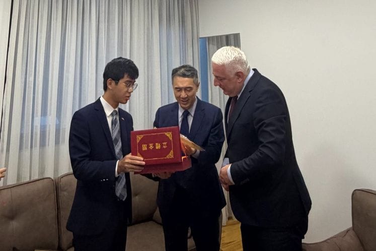 ministar bez portfelja Jovan Jole Vučurović - Nj.E. Čen Sju-Feng, ambasador Narodne Republike Kine u Crnoj Gori