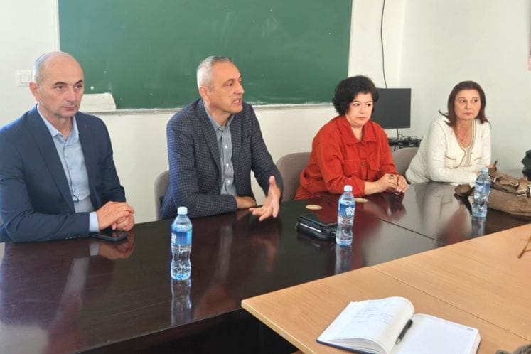 Predstavnici JU Centar za stručno obrazovanje u savjetodavnim posjetama srednjim stručnim školama Predstavnici JU Centar za stručno obrazovanje u savjetodavnim posjetama srednjim stručnim školama