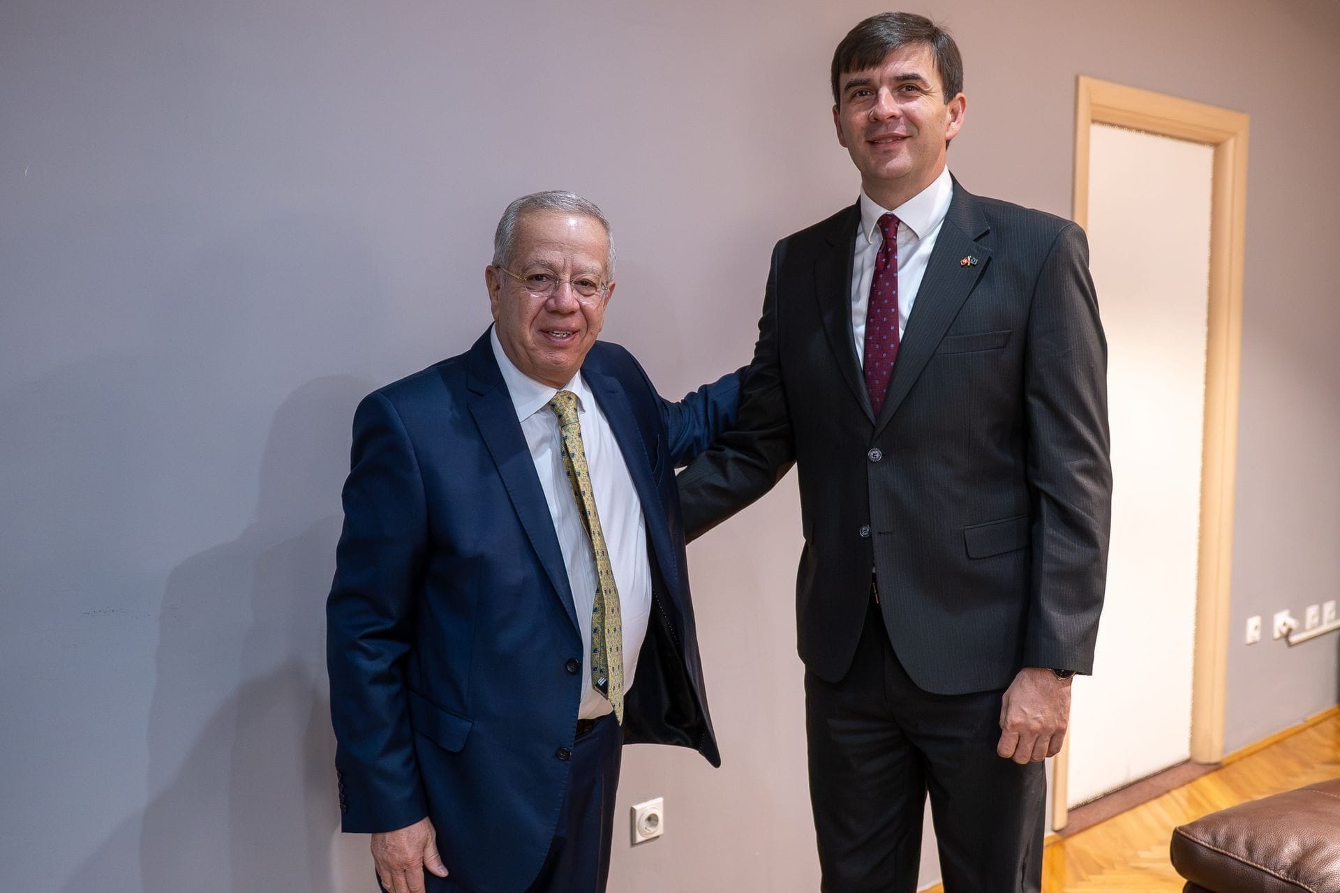 Ministar Azemović razgovarao sa ambasadorom Argentine o jačanju veza sa iseljenicima