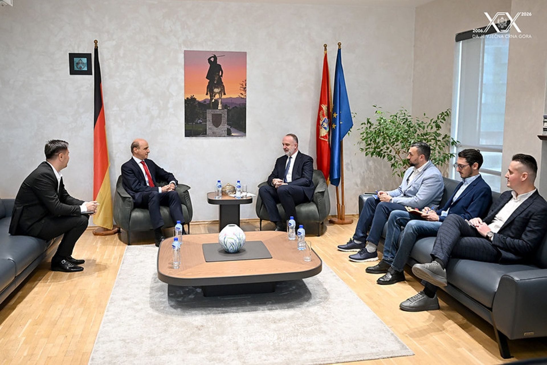 Potpredsjednik Vlade za ekonomsku politiku i ministar ekonomskog razvoja, g. Nik Gjeloshaj, sastao se sa ambasadorom Savezne Republike Njemačke u Crnoj Gori, Nj.E. Edgarom Alfredom Gansenom.